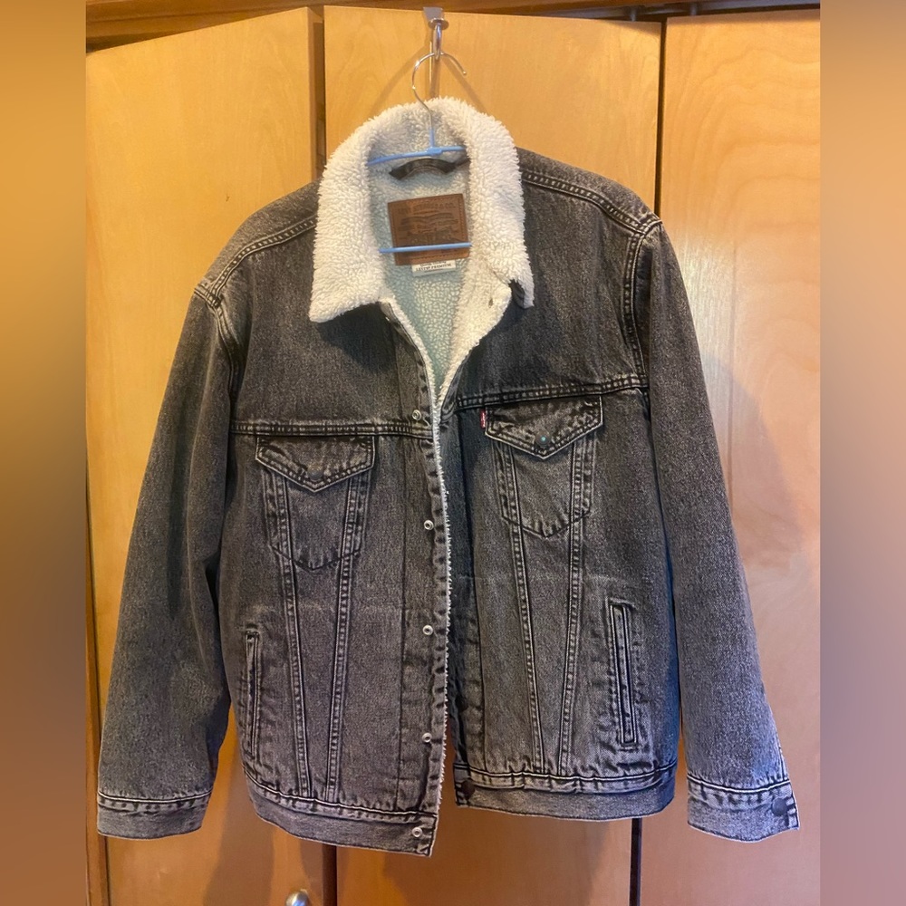 Large Sherpa lines Levi’s Jacket